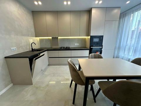 квартира за адресою Слави Стецько вул., 30
