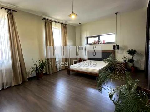 будинок за адресою 3-тя Будівельників вул.