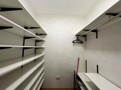 квартира за адресою Карла Мікльоша вул., 20а