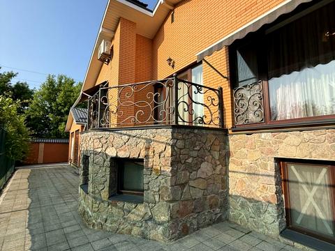 будинок за адресою Лесі Українки