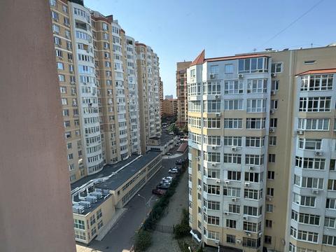 квартира за адресою Зоопаркова вул., 12