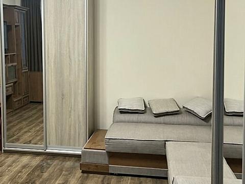 квартира за адресою Берегова вул., 20