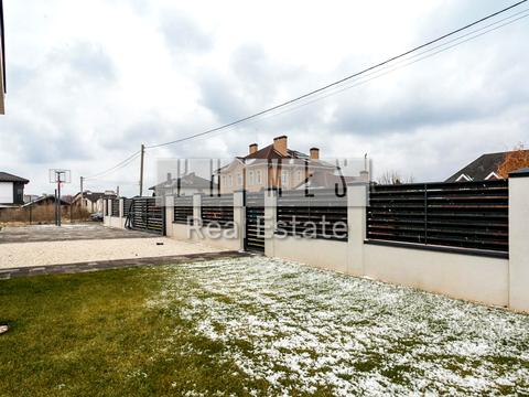 будинок за адресою Вишнева вул.