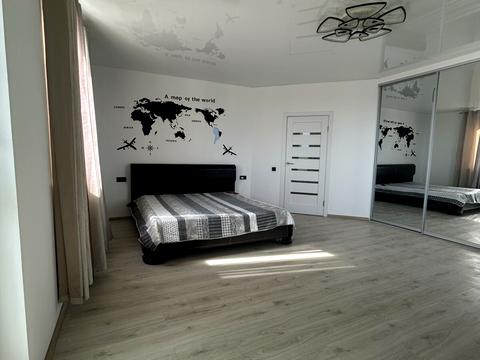 квартира за адресою Шота Руставелі вул., 9