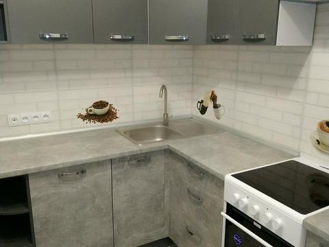квартира за адресою Льва Ландау просп. (50-річчя СРСР), 52д
