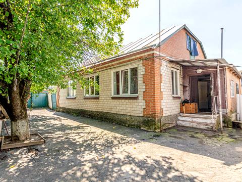 будинок за адресою Центральна, 1