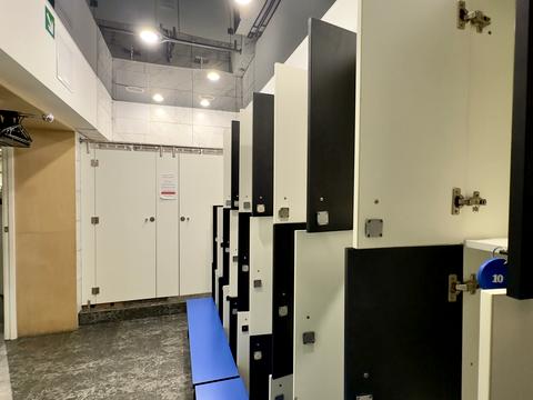 комерційна за адресою Красносільського вул., 71а