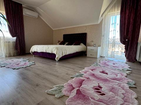 будинок за адресою Центральна, 6