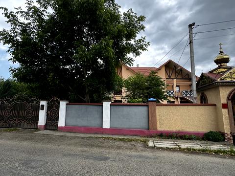 будинок за адресою Злуки, 1А