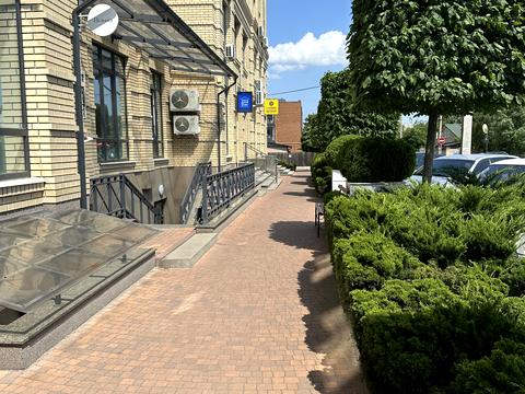 комерційна за адресою Дем'яна Попова вул., 22