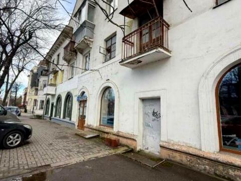 коммерческая по адресу Антоновича ул. (Сталинградской битвы), 115а
