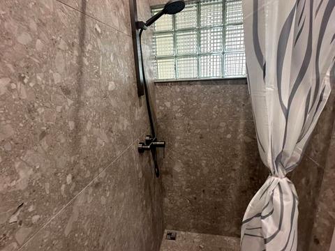 будинок за адресою 74-ї Стрілецької Дивізії вул.