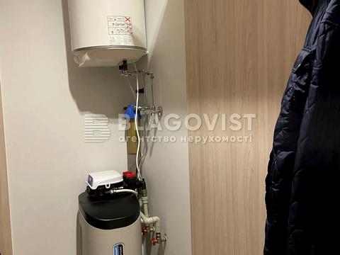 квартира по адресу Академика Глушкова просп., 9-Г