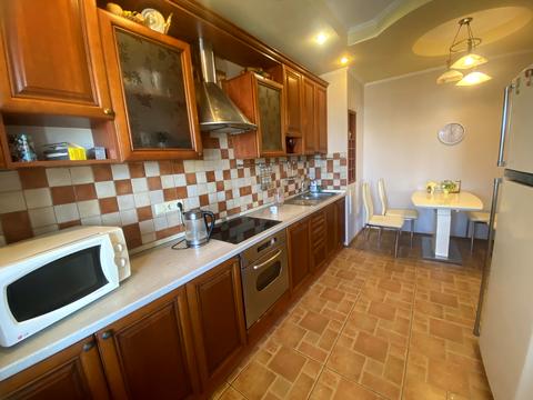 квартира за адресою Микільсько-Слобідська вул., 2-Б