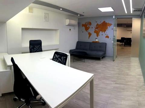 комерційна за адресою Саксаганського вул., 70