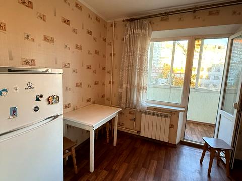 квартира за адресою Червоної Калини просп. (Володимира Маяковського), 2-А