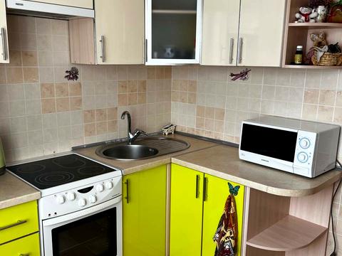 квартира за адресою Анни Ахматової вул., 19