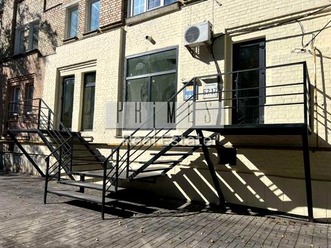 комерційна за адресою Межигірська вул., 57/17