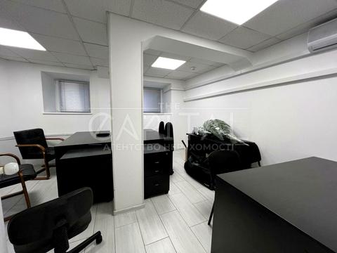 коммерческая по адресу Шелковичная ул., 24