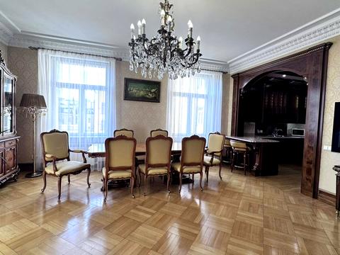 квартира за адресою Пилипа Орлика вул., 6