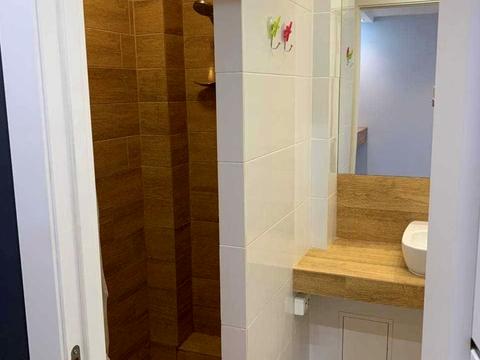 квартира за адресою Остапа Вишні вул., 5