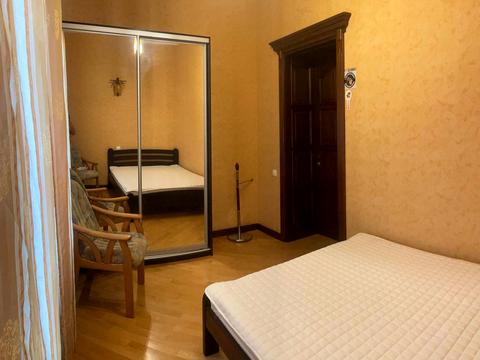 будинок за адресою Академічна вул., 10
