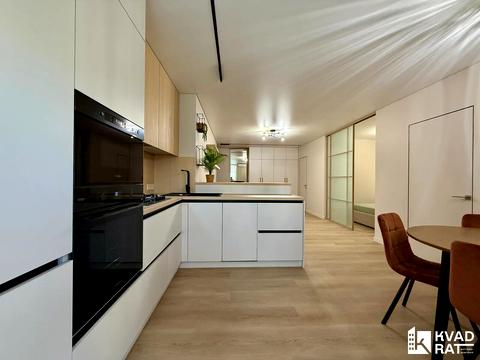 квартира за адресою Степана Бандери вул., 1