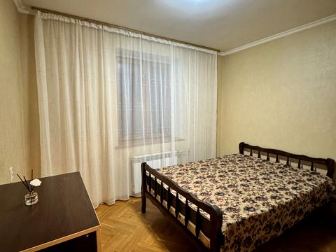 квартира за адресою Автозаводська вул., 7