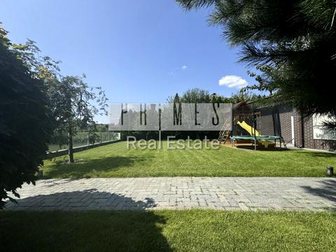 будинок за адресою Єдності вул.