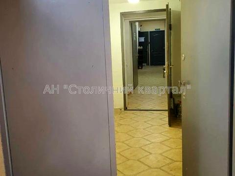 комерційна за адресою Леся Курбаса просп., 1-Б