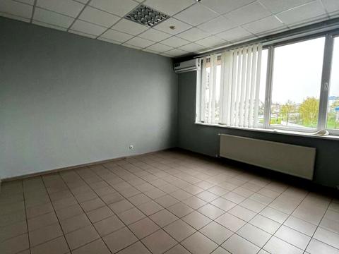 комерційна за адресою Дубнівська, 22б