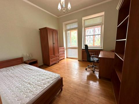 квартира за адресою Київ, Обсерваторна вул., 10