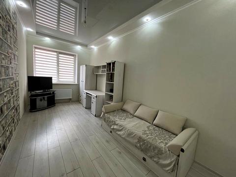 квартира за адресою Лазурна вул., 5