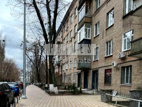 комерційна за адресою Микільсько-Ботанічна вул., 17/19