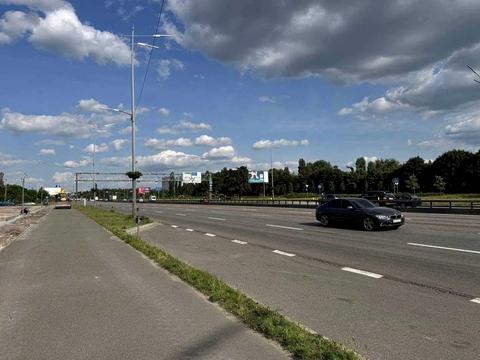 коммерческая по адресу Миколы Бажана просп., 17-А
