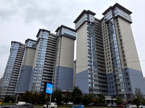 квартира за адресою Дніпровська набережна вул., 14-А