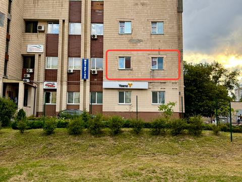 комерційна за адресою Рональда Рейгана вул., 17