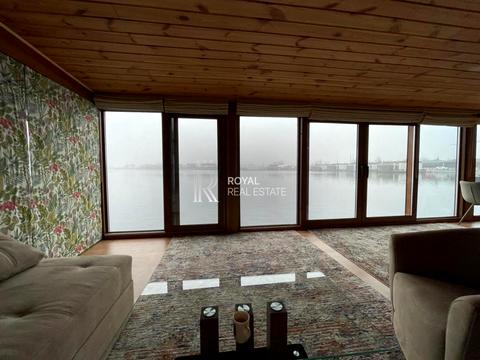 дом по адресу Центральна