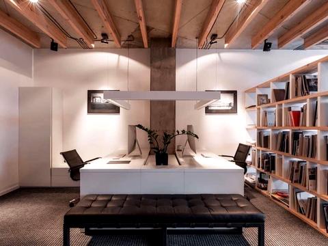 коммерческая по адресу Заречанская ул.