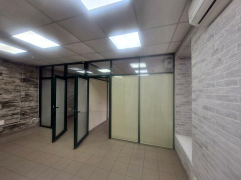 комерційна за адресою Варненська вул., 15
