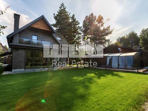 дом по адресу Военная ул.