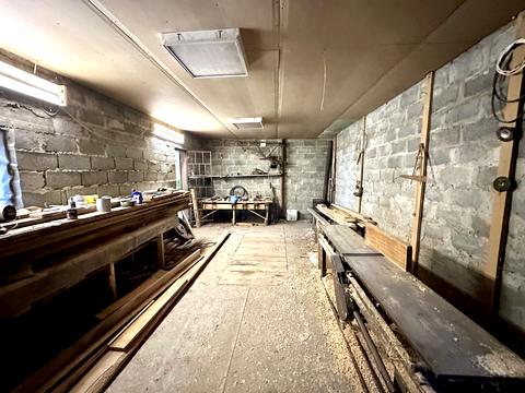 будинок за адресою с. Козинці, Паліїв, 7А