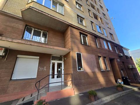 комерційна за адресою Микільсько-Слобідська вул., 2-Б