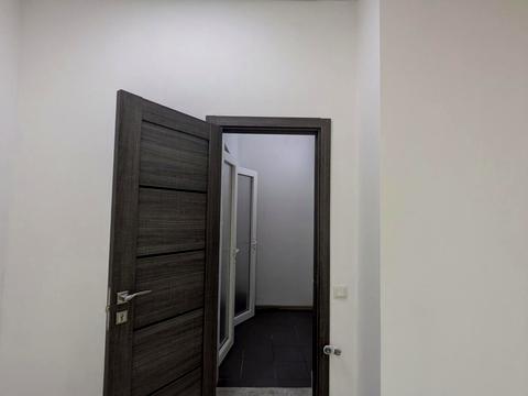 комерційна за адресою Тичини вул., 7