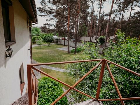 будинок за адресою 1 Травня вул.