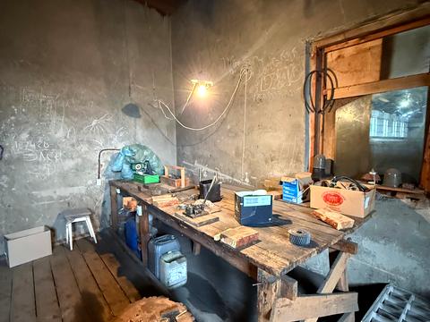 комерційна за адресою Незалежності, 15