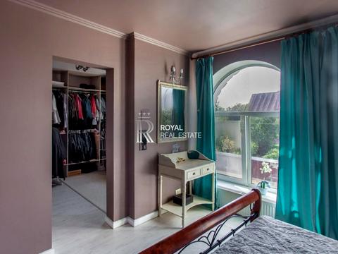 будинок за адресою Квітнева