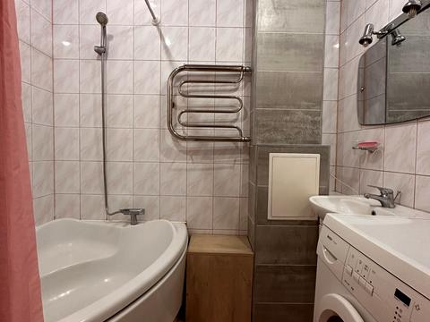 квартира за адресою Дарницький бульв., 4-А