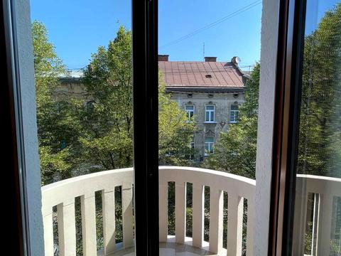 квартира за адресою Михайла Грушевського вул., 10