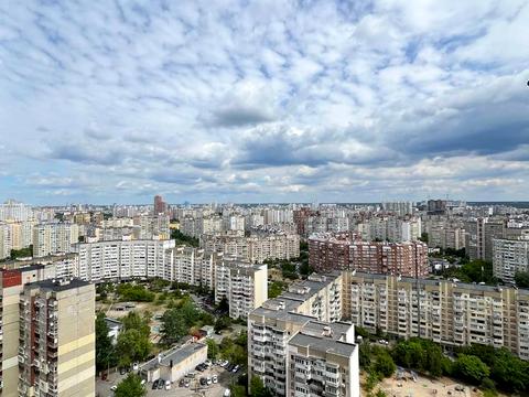 квартира за адресою Анни Ахматової вул., 13-Д